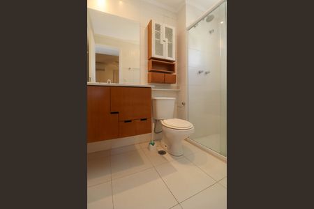 Apartamento para alugar com 62m², 2 quartos e 2 vagas Apartamento para alugar com 62m², 2 quartos e 2 vagasBanheiro da Suíte