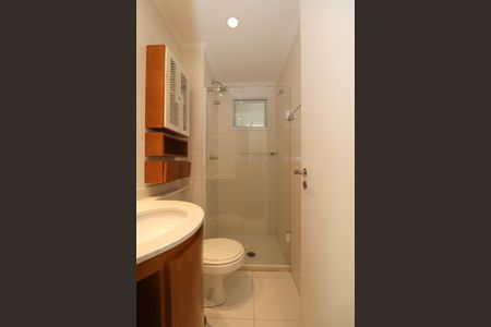 Apartamento para alugar com 62m², 2 quartos e 2 vagas Apartamento para alugar com 62m², 2 quartos e 2 vagasBanheiro