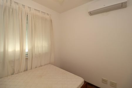 Apartamento para alugar com 62m², 2 quartos e 2 vagas Apartamento para alugar com 62m², 2 quartos e 2 vagasQuarto