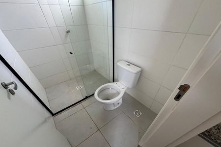 Apartamento para alugar com 58m², 2 quartos e 1 vaga Apartamento para alugar com 58m², 2 quartos e 1 vagaBanheiro da Suíte