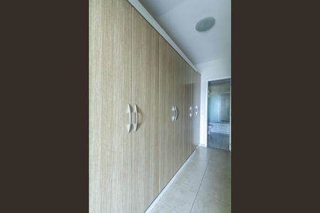 Apartamento à venda com 183m², 3 quartos e 3 vagasCloset da Suíte 2