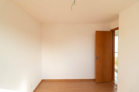 Apartamento à venda com 47m², 2 quartos e 1 vaga Apartamento à venda com 47m², 2 quartos e 1 vagaQuarto 02