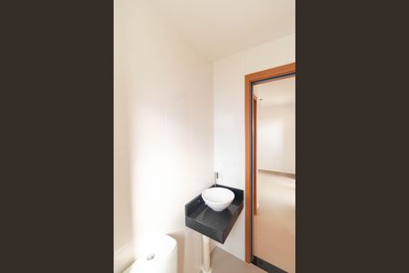 Apartamento à venda com 47m², 2 quartos e 1 vaga Apartamento à venda com 47m², 2 quartos e 1 vagaBanheiro