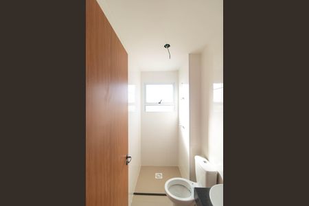 Apartamento à venda com 47m², 2 quartos e 1 vaga Apartamento à venda com 47m², 2 quartos e 1 vagaBanheiro