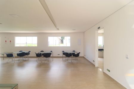 Apartamento à venda com 47m², 2 quartos e 1 vaga Apartamento à venda com 47m², 2 quartos e 1 vagaÁrea comum - Salão de festas