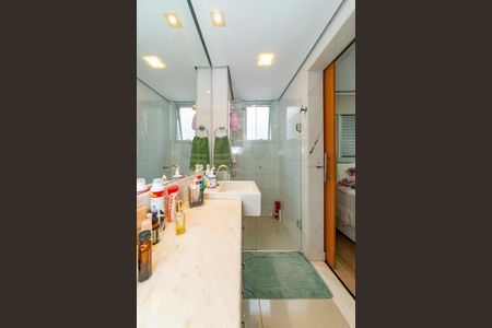 Apartamento à venda com 188m², 3 quartos e 3 vagasBanheiro da Suíte