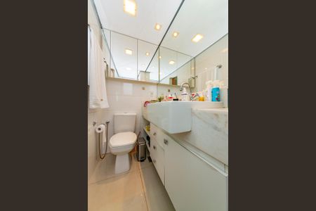 Apartamento à venda com 188m², 3 quartos e 3 vagasBanheiro da Suíte