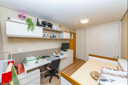 Apartamento à venda com 188m², 3 quartos e 3 vagasQuarto 3