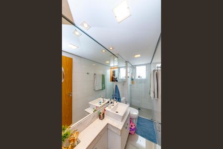 Apartamento à venda com 188m², 3 quartos e 3 vagasBanheiro Social