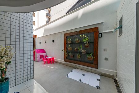 Apartamento à venda com 188m², 3 quartos e 3 vagasÁrea externa privativa