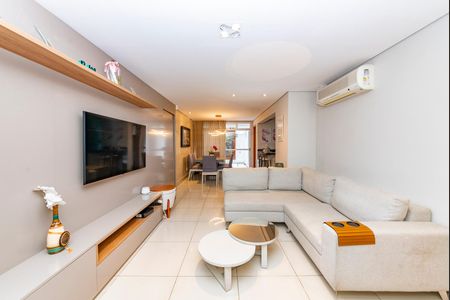 Apartamento à venda com 188m², 3 quartos e 3 vagasSala