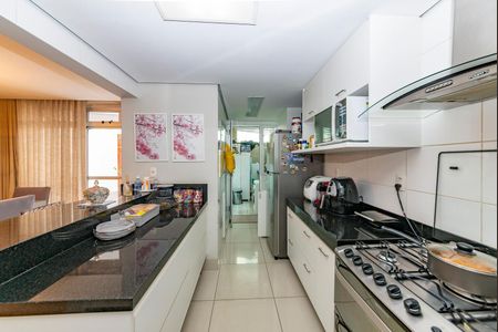 Apartamento à venda com 188m², 3 quartos e 3 vagasCozinha