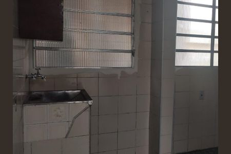 Casa à venda com 180m², 2 quartos e 2 vagasÁrea de serviço 3