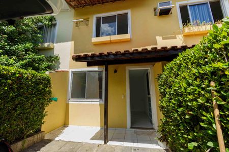 Casa de condomínio para alugar com 100m², 3 quartos e 1 vagaFachada