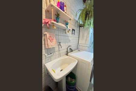 Apartamento à venda com 86m², 2 quartos e 1 vagaÁrea de Serviço