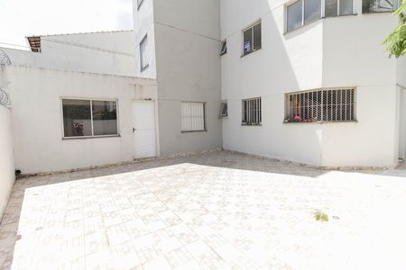 Apartamento à venda com 44m², 2 quartos e 1 vaga Apartamento à venda com 44m², 2 quartos e 1 vagaÁrea comum - Salão de festas