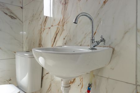 Apartamento para alugar com 43m², 2 quartos e sem vaga Apartamento para alugar com 43m², 2 quartos e sem vagaBanheiro