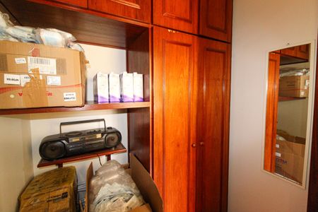 Apartamento à venda com 172m², 4 quartos e 3 vagas Apartamento à venda com 172m², 4 quartos e 3 vagasQuarto de Serviço