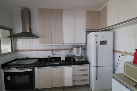 Apartamento para alugar com 108m², 2 quartos e 1 vagaCozinha 