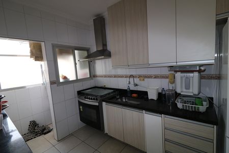 Apartamento para alugar com 108m², 2 quartos e 1 vagaCozinha 
