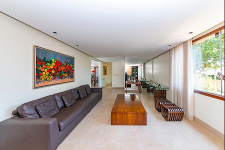 Casa à venda com 516m², 4 quartos e 4 vagasSala 3