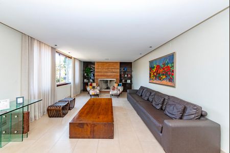 Casa à venda com 516m², 4 quartos e 4 vagasSala 3