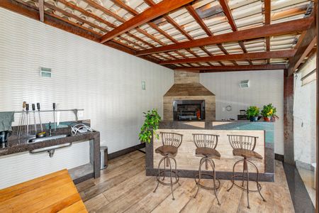 Casa à venda com 516m², 4 quartos e 4 vagasVaranda gourmet