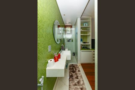 Casa à venda com 516m², 4 quartos e 4 vagasBanheiro da Suíte 3