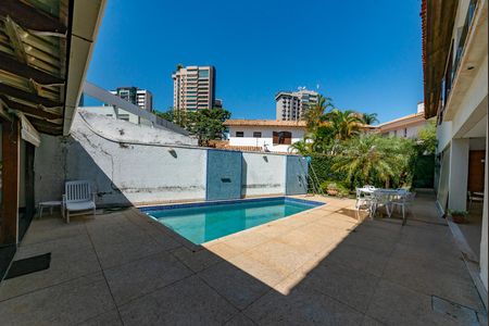 Casa à venda com 516m², 4 quartos e 4 vagasPiscina
