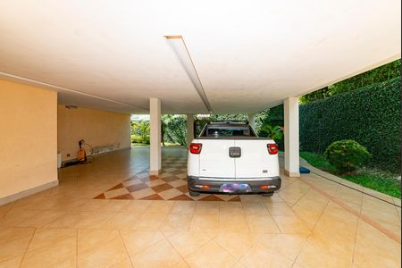 Casa à venda com 516m², 4 quartos e 4 vagasGaragem