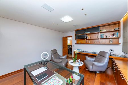 Casa à venda com 516m², 4 quartos e 4 vagasSala 2