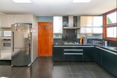 Casa à venda com 516m², 4 quartos e 4 vagasCozinha