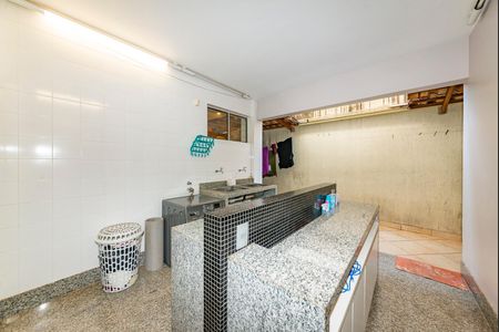 Casa à venda com 516m², 4 quartos e 4 vagasÁrea de Serviço