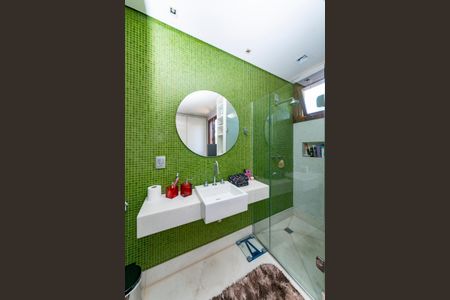 Casa à venda com 516m², 4 quartos e 4 vagasBanheiro da Suíte 3