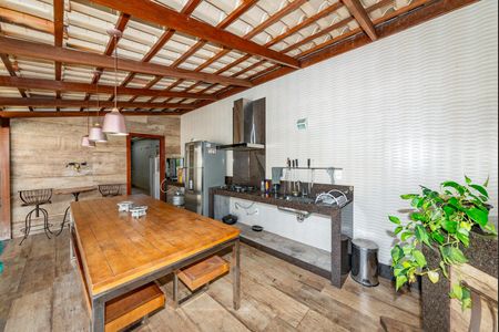 Casa à venda com 516m², 4 quartos e 4 vagasVaranda gourmet