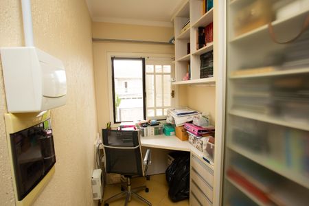 Casa à venda com 200m², 3 quartos e 2 vagasEscritório/Corredor