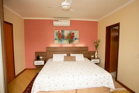 Casa à venda com 200m², 3 quartos e 2 vagasSuíte