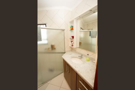 Casa à venda com 200m², 3 quartos e 2 vagasBanheiro da Suíte