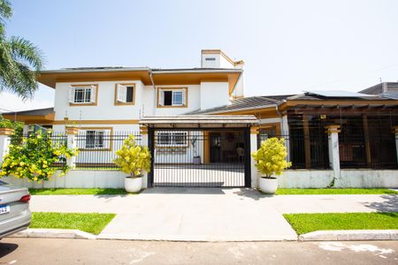 Casa à venda com 200m², 3 quartos e 2 vagasFachada da casa