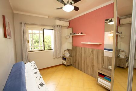 Casa à venda com 200m², 3 quartos e 2 vagasQuarto 3