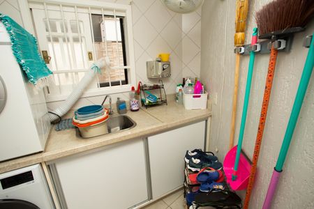 Casa à venda com 200m², 3 quartos e 2 vagasLavanderia/Área de Serviço