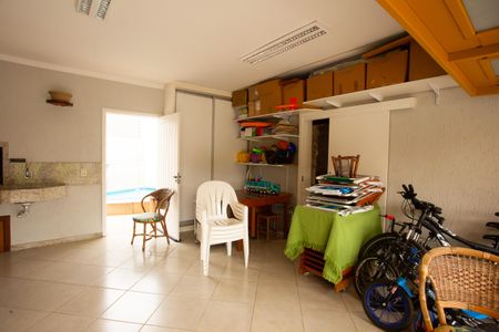 Casa à venda com 200m², 3 quartos e 2 vagasGaragem