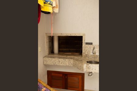 Casa à venda com 200m², 3 quartos e 2 vagasChurrasqueira