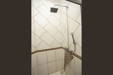 Casa à venda com 200m², 3 quartos e 2 vagasBanheiro