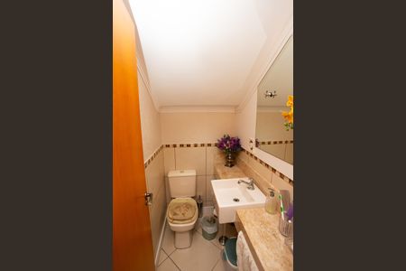 Casa à venda com 200m², 3 quartos e 2 vagasLavabo