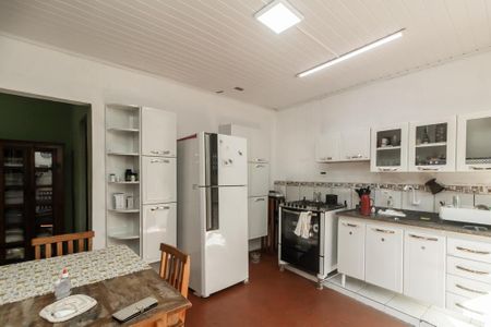 Casa à venda com 300m², 2 quartos e 8 vagasCozinha