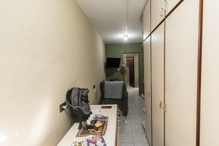 Casa à venda com 300m², 2 quartos e 8 vagasQuarto 2
