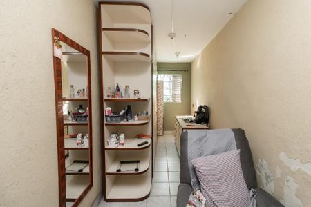 Casa à venda com 300m², 2 quartos e 8 vagasQuarto 2