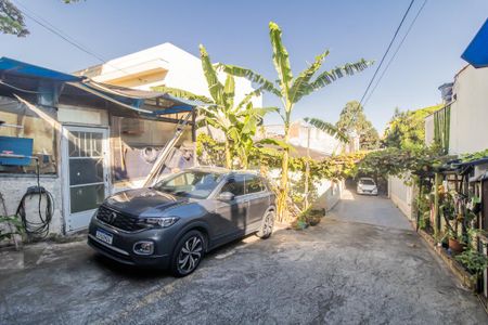 Casa à venda com 300m², 2 quartos e 8 vagasÁrea comum