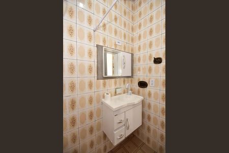 Casa para alugar com 35m², 2 quartos e sem vaga Casa para alugar com 35m², 2 quartos e sem vagaBanheiro